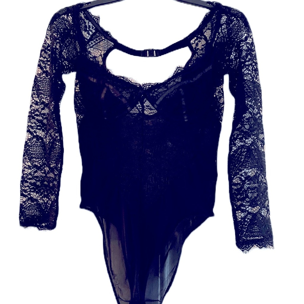 NWOT Bardot Size 8/Medium Lace Bodysuit